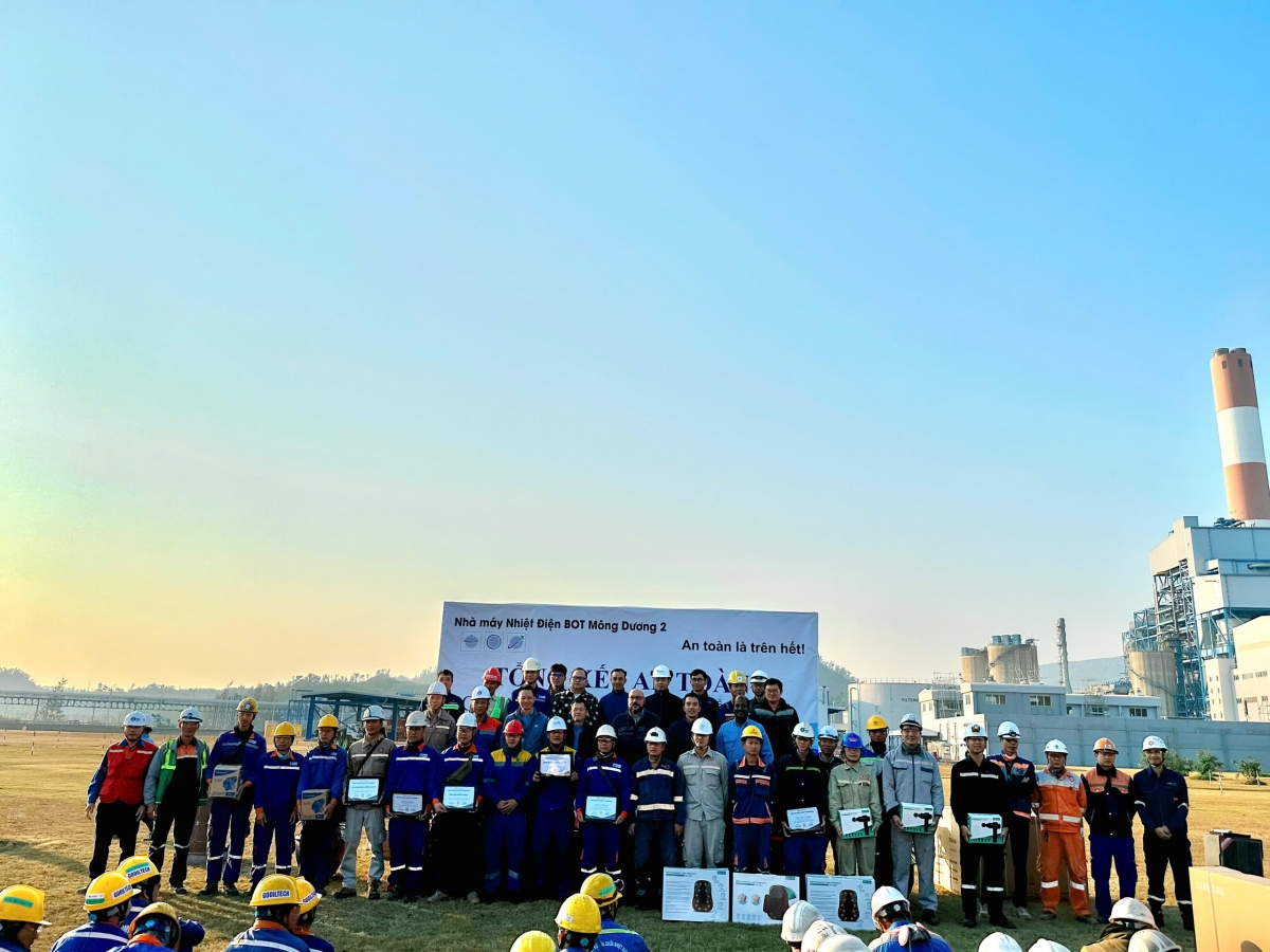 Safety Summary Ceremony - Conclusion of Outage 2024 at Mong Duong 2 Thermal Power Plant